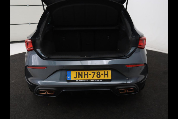 CUPRA Leon 1.4 eHybrid | Stoelverwarming | Adaptive cruise | Navigatie | Carplay | Sportstoelen | Stuurverwarming | Parkeerhulp | Full LED | Keyless | Half leder | PHEV | Plug In