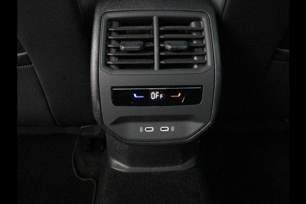 CUPRA Leon 1.4 eHybrid | Stoelverwarming | Adaptive cruise | Navigatie | Carplay | Sportstoelen | Stuurverwarming | Parkeerhulp | Full LED | Keyless | Half leder | PHEV | Plug In