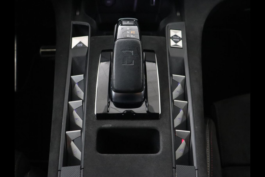 DS 7 Crossback E-Tense Performance Line 225 | Stoelverwarming | Adaptive cruise | Alcantara | Keyless | Full LED | Carplay | Navigatie | Memory | Digital Cockpit | Dodehoek detectie | DAB | Getint glas | PHEV | Plug In