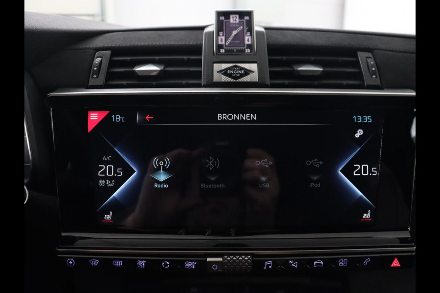 DS 7 Crossback E-Tense Performance Line 225 | Stoelverwarming | Adaptive cruise | Alcantara | Keyless | Full LED | Carplay | Navigatie | Memory | Digital Cockpit | Dodehoek detectie | DAB | Getint glas | PHEV | Plug In