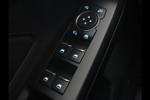 Ford Focus 1.0 EcoBoost Titanium | Automaat | Carplay | Navigatie | Keyless | Climate control | Parkeerhulp | Cruise control | Bluetooth