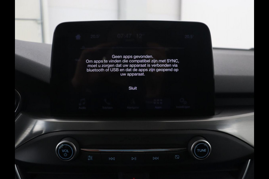 Ford Focus 1.0 EcoBoost Titanium | Automaat | Carplay | Navigatie | Keyless | Climate control | Parkeerhulp | Cruise control | Bluetooth