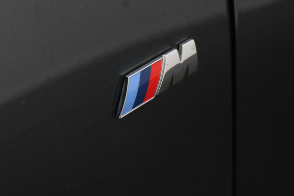 BMW X1 sDrive18i High Executive M Sport Leer, ACC, Camera, Trekhaak, Navigatie, PDC, 18"