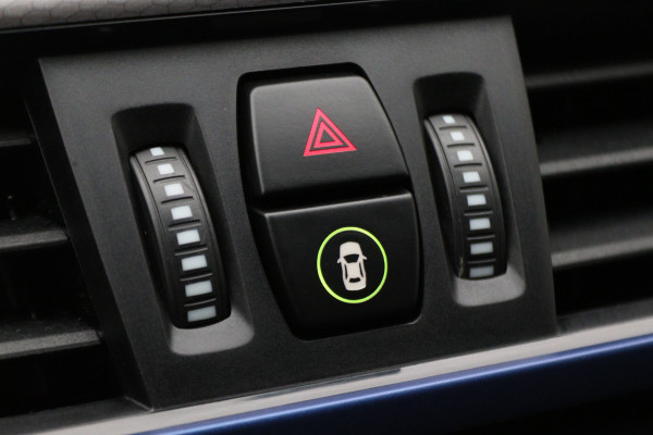 BMW X1 sDrive18i High Executive M Sport Leer, ACC, Camera, Trekhaak, Navigatie, PDC, 18"