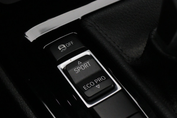 BMW X1 sDrive18i High Executive M Sport Leer, ACC, Camera, Trekhaak, Navigatie, PDC, 18"