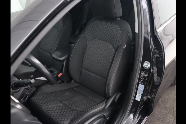 Kia Ceed 1.4 T-GDi DynamicLine | Automaat | Camera | Trekhaak | Carplay | Navigatie | Climate control | DAB | Cruise control | Parkeerhulp