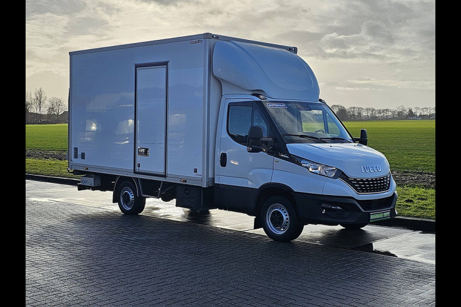 Iveco Daily 35S14V 2.3 352 gesloten laadbak, laadklep, zijdeur, spoiler, automaat, airco