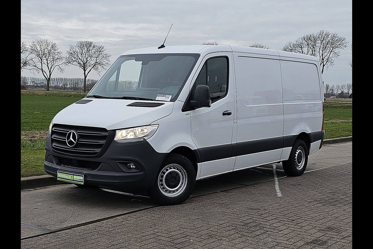 Mercedes-Benz Sprinter 317 1.9 CDI L2H1 Navi Automaat Mbux Camera Adaptieve Cruise Airco PDC Euro6 170 PK!
