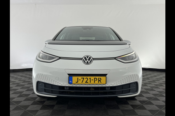 Volkswagen ID.3 First Max 58 kWh [ 3-Fase-11kW ] {SOH-89%} (INCL-BTW) *HEATPUMP | PANO | HEAD-UP | ADAPTIVE-CRUISE | IQ-LIGHTS | BLINDSPOT | CAMERA | KEYLESS | MICROFIBRE | AMBIENTLIGHT | NAVI-FULLMAP | DAB+ | ECC | HEATED-SPORTSEATS | DIGI-COCKPIT |