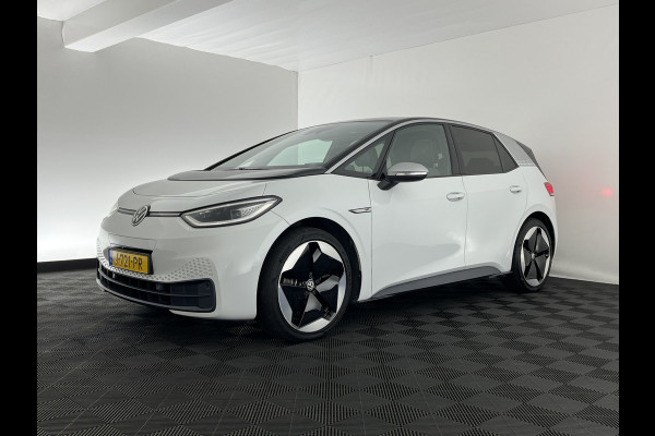 Volkswagen ID.3 First Max 58 kWh [ 3-Fase-11kW ] {SOH-89%} (INCL-BTW) *HEATPUMP | PANO | HEAD-UP | ADAPTIVE-CRUISE | IQ-LIGHTS | BLINDSPOT | CAMERA | KEYLESS | MICROFIBRE | AMBIENTLIGHT | NAVI-FULLMAP | DAB+ | ECC | HEATED-SPORTSEATS | DIGI-COCKPIT |