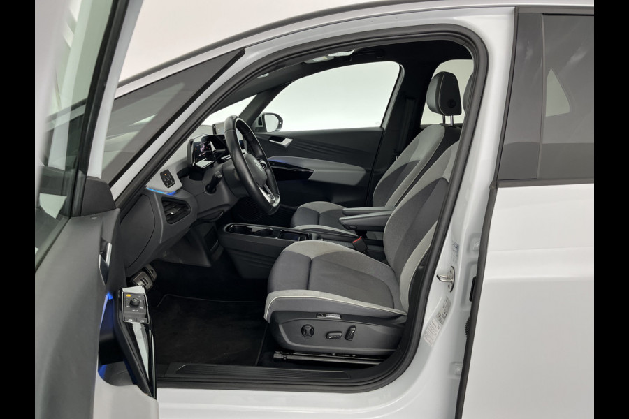Volkswagen ID.3 First Max 58 kWh [ 3-Fase-11kW ] {SOH-89%} (INCL-BTW) *HEATPUMP | PANO | HEAD-UP | ADAPTIVE-CRUISE | IQ-LIGHTS | BLINDSPOT | CAMERA | KEYLESS | MICROFIBRE | AMBIENTLIGHT | NAVI-FULLMAP | DAB+ | ECC | HEATED-SPORTSEATS | DIGI-COCKPIT |