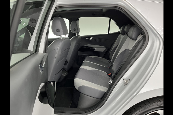 Volkswagen ID.3 First Max 58 kWh [ 3-Fase-11kW ] {SOH-89%} (INCL-BTW) *HEATPUMP | PANO | HEAD-UP | ADAPTIVE-CRUISE | IQ-LIGHTS | BLINDSPOT | CAMERA | KEYLESS | MICROFIBRE | AMBIENTLIGHT | NAVI-FULLMAP | DAB+ | ECC | HEATED-SPORTSEATS | DIGI-COCKPIT |