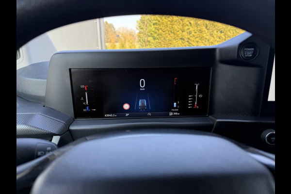 Ford Transit Custom 2.0 TDCI 136 PK TREND / L2H1 / 19" LMV / LED / 43.940 KM !! / 2.740 KG AHG / CAMERA / CRUISE / 3 ZITS / AIRCO / CARPLAY