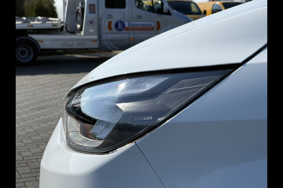 Ford Transit Custom 2.0 TDCI 136 PK TREND / L2H1 / 19" LMV / LED / 43.940 KM !! / 2.740 KG AHG / CAMERA / CRUISE / 3 ZITS / AIRCO / CARPLAY