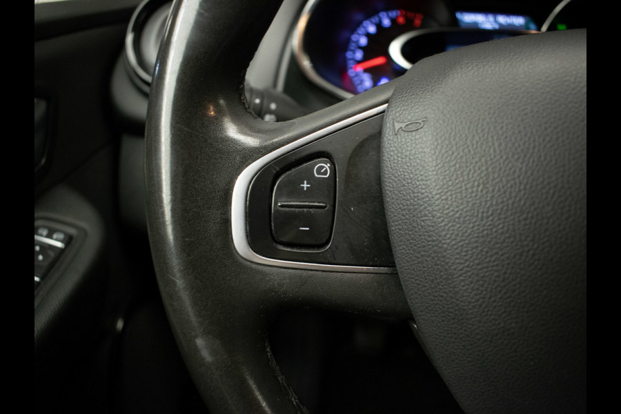 Renault Clio Estate 0.9 TCe Limited Sport (NAVI,CRUISE,BLUETOOTH,LED,ELEKTRISCH PAKKET,KEYLESS,SPORTSTOELEN,NETTE STAAT)