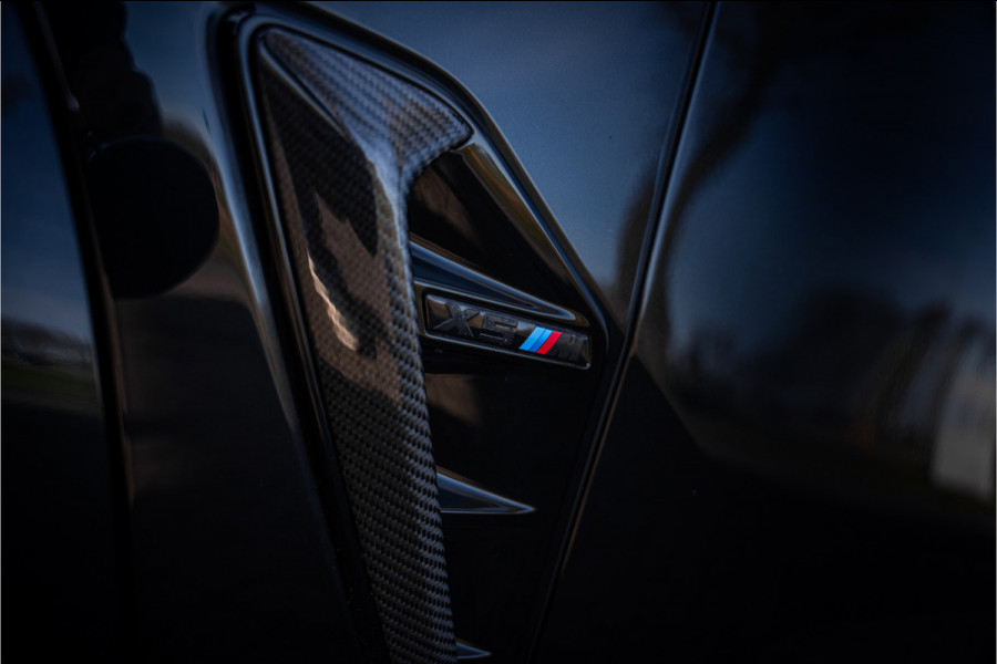 BMW X5 M Competition ** Sky Lounge ** Massage ** Trekhaak ** Laser ** Ventilatie ** 22 inch