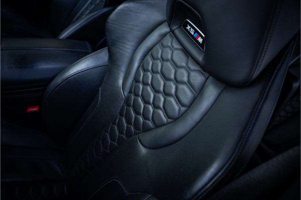BMW X5 M Competition ** Sky Lounge ** Massage ** Trekhaak ** Laser ** Ventilatie ** 22 inch
