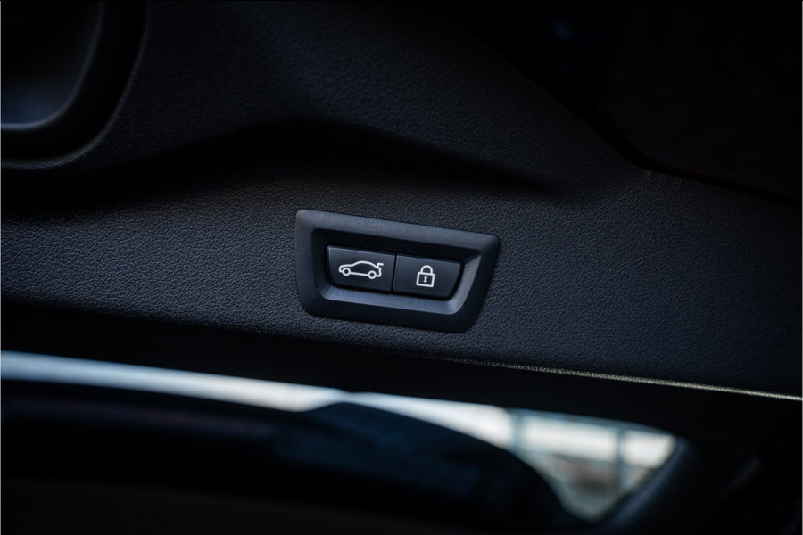 BMW X5 M Competition ** Sky Lounge ** Massage ** Trekhaak ** Laser ** Ventilatie ** 22 inch