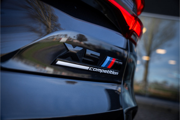 BMW X5 M Competition ** Sky Lounge ** Massage ** Trekhaak ** Laser ** Ventilatie ** 22 inch