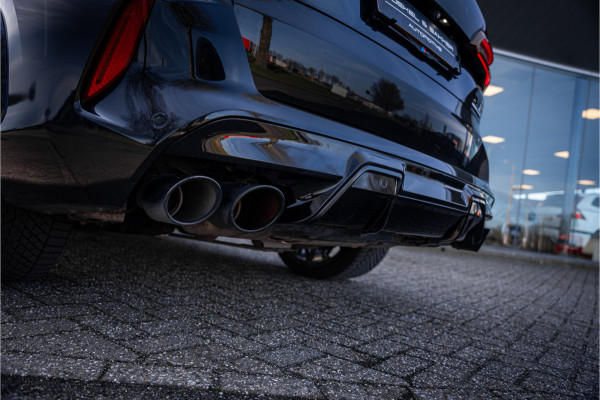 BMW X5 M Competition ** Sky Lounge ** Massage ** Trekhaak ** Laser ** Ventilatie ** 22 inch