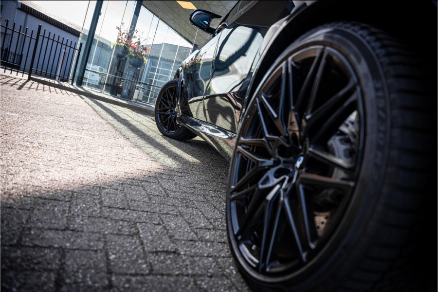 BMW X5 M Competition ** Sky Lounge ** Massage ** Trekhaak ** Laser ** Ventilatie ** 22 inch