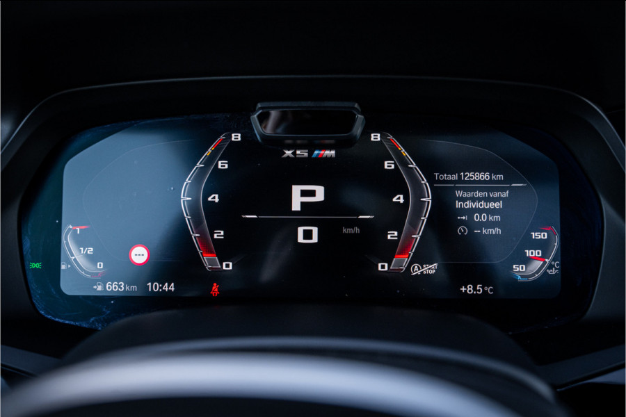 BMW X5 M Competition ** Sky Lounge ** Massage ** Trekhaak ** Laser ** Ventilatie ** 22 inch