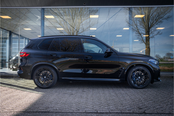 BMW X5 M Competition ** Sky Lounge ** Massage ** Trekhaak ** Laser ** Ventilatie ** 22 inch
