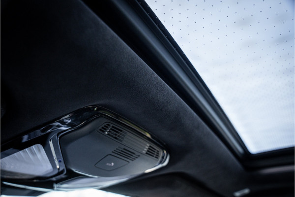 BMW X5 M Competition ** Sky Lounge ** Massage ** Trekhaak ** Laser ** Ventilatie ** 22 inch