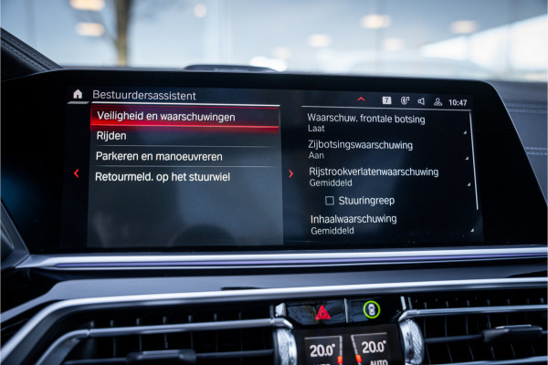 BMW X5 M Competition ** Sky Lounge ** Massage ** Trekhaak ** Laser ** Ventilatie ** 22 inch