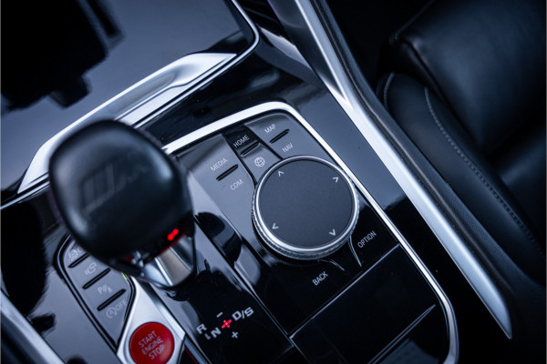 BMW X5 M Competition ** Sky Lounge ** Massage ** Trekhaak ** Laser ** Ventilatie ** 22 inch