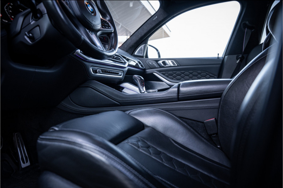 BMW X5 M Competition ** Sky Lounge ** Massage ** Trekhaak ** Laser ** Ventilatie ** 22 inch