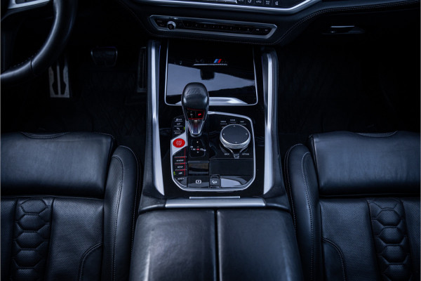 BMW X5 M Competition ** Sky Lounge ** Massage ** Trekhaak ** Laser ** Ventilatie ** 22 inch