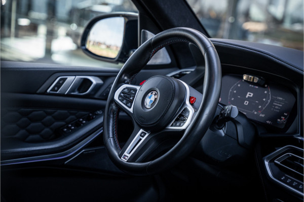 BMW X5 M Competition ** Sky Lounge ** Massage ** Trekhaak ** Laser ** Ventilatie ** 22 inch