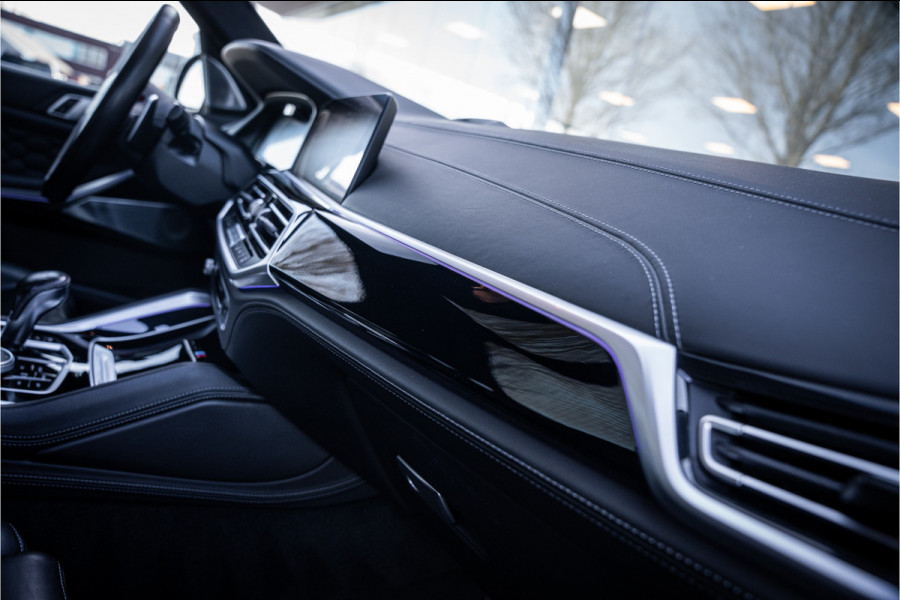 BMW X5 M Competition ** Sky Lounge ** Massage ** Trekhaak ** Laser ** Ventilatie ** 22 inch
