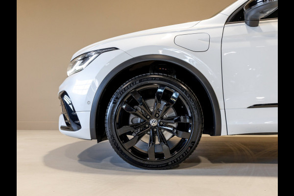 Volkswagen Tiguan 1.4 TSI eHybrid R-Line Business+ / 245pk / Trekhaak / Panorama dak / Leder /