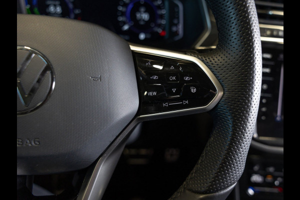 Volkswagen Tiguan 1.4 TSI eHybrid R-Line Business+ / 245pk / Trekhaak / Panorama dak / Leder /