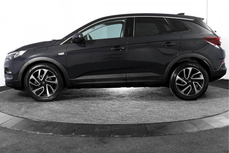 Opel Grandland X 1.2 Turbo 130 PK Business Executive Orig. NL | Cruise | Winterpakket | PDC | NAV + App. Connect | ECC | DAB | Elek, Klep | LM 19" |