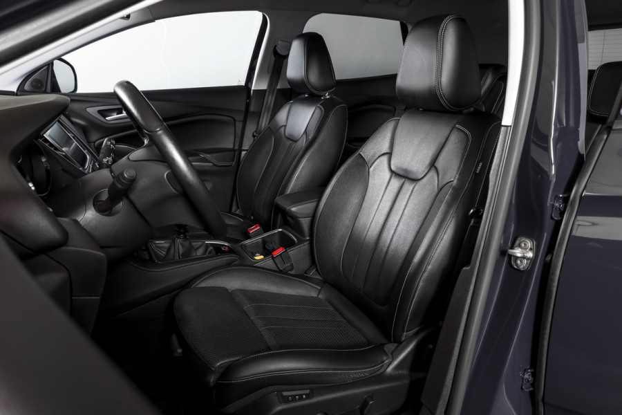 Opel Grandland X 1.2 Turbo 130 PK Business Executive Orig. NL | Cruise | Winterpakket | PDC | NAV + App. Connect | ECC | DAB | Elek, Klep | LM 19" |