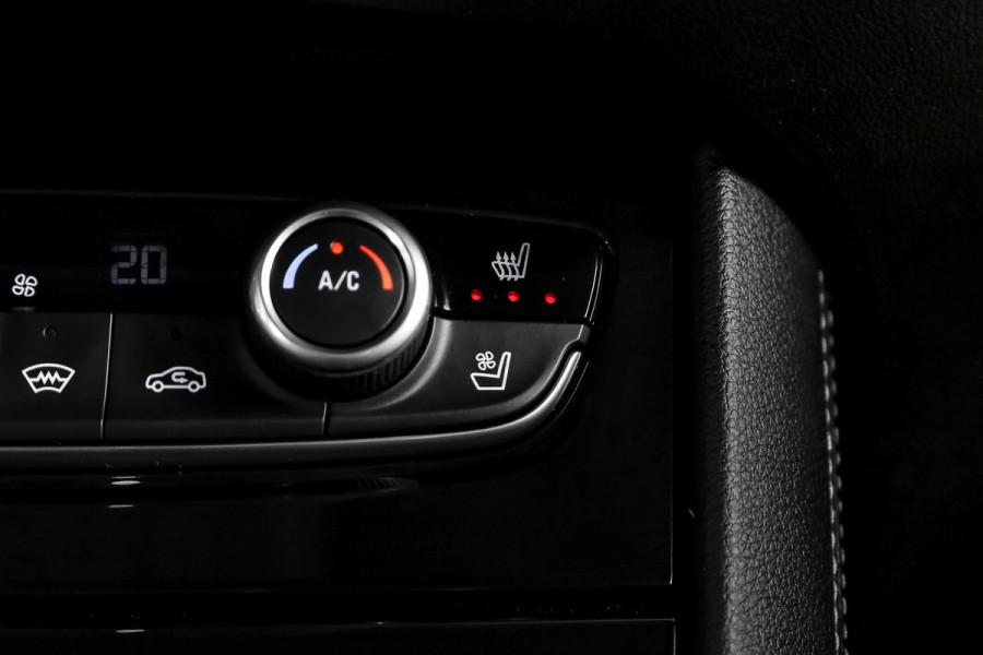 Opel Grandland X 1.2 Turbo 130 PK Business Executive Orig. NL | Cruise | Winterpakket | PDC | NAV + App. Connect | ECC | DAB | Elek, Klep | LM 19" |