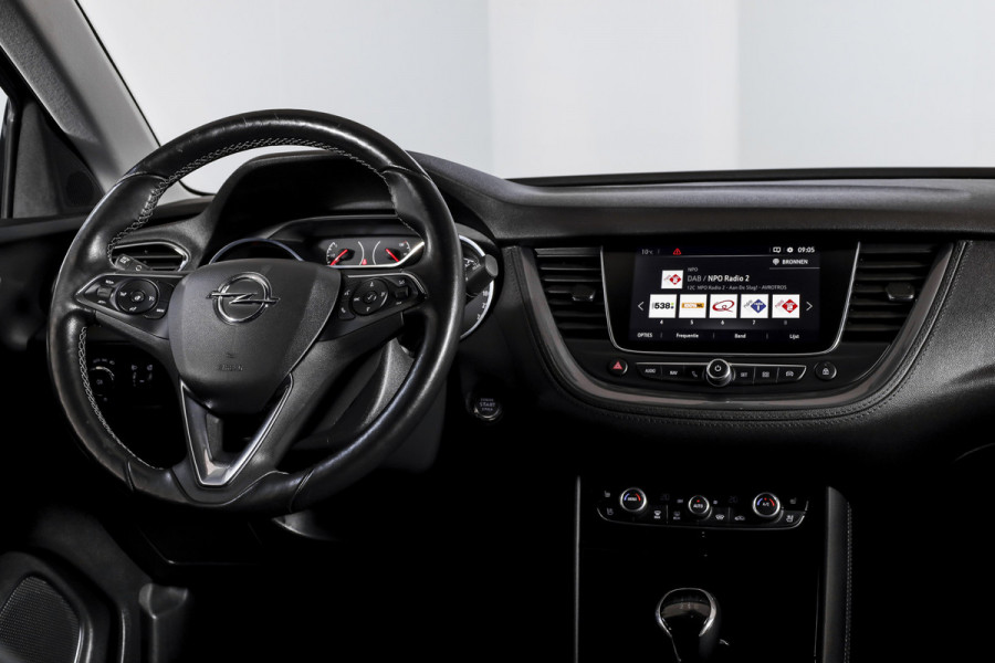 Opel Grandland X 1.2 Turbo 130 PK Business Executive Orig. NL | Cruise | Winterpakket | PDC | NAV + App. Connect | ECC | DAB | Elek, Klep | LM 19" |