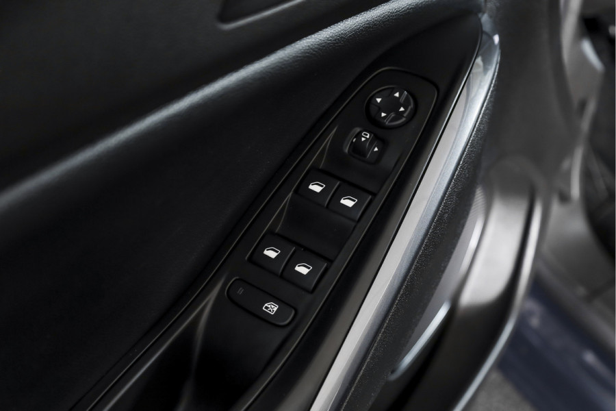 Opel Grandland X 1.2 Turbo 130 PK Business Executive Orig. NL | Cruise | Winterpakket | PDC | NAV + App. Connect | ECC | DAB | Elek, Klep | LM 19" |
