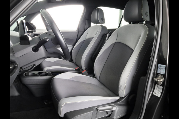 Volkswagen ID.3 First Plus 58 kWh 204pk | SoH 92% | Navigatie | Parkeersensoren | Camera | Led lampen