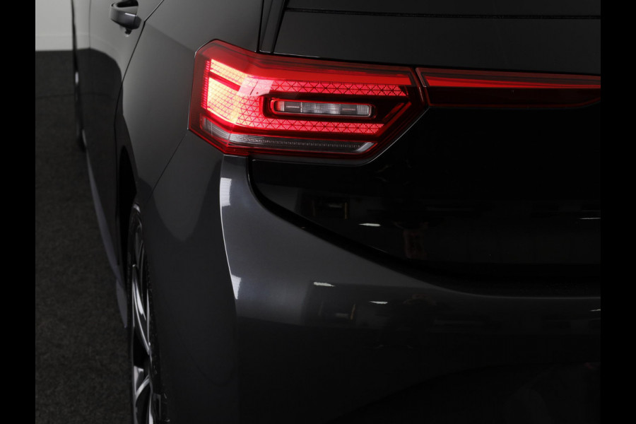 Volkswagen ID.3 First Plus 58 kWh 204pk | SoH 92% | Navigatie | Parkeersensoren | Camera | Led lampen
