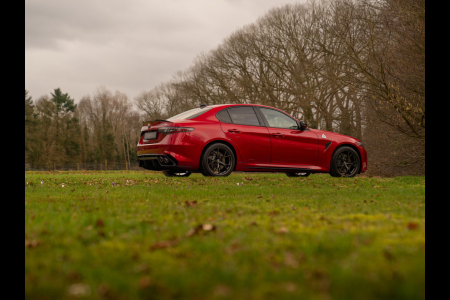 Alfa Romeo Giulia 2.9 V6 Quadrifoglio MY26 | Facelift | Carbon stoelen | Akrapovic | Harman/Kardon