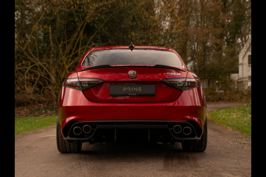 Alfa Romeo Giulia 2.9 V6 Quadrifoglio MY26 | Facelift | Carbon stoelen | Akrapovic | Harman/Kardon