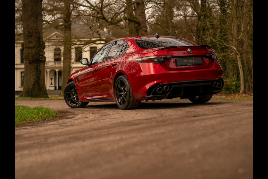 Alfa Romeo Giulia 2.9 V6 Quadrifoglio MY26 | Facelift | Carbon stoelen | Akrapovic | Harman/Kardon