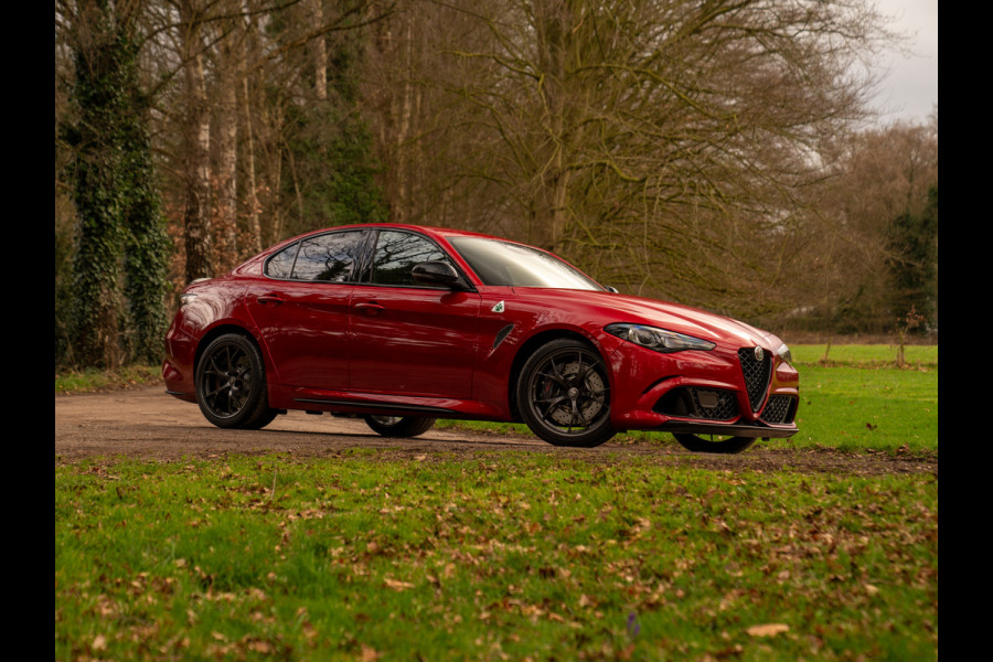 Alfa Romeo Giulia 2.9 V6 Quadrifoglio MY26 | Facelift | Carbon stoelen | Akrapovic | Harman/Kardon