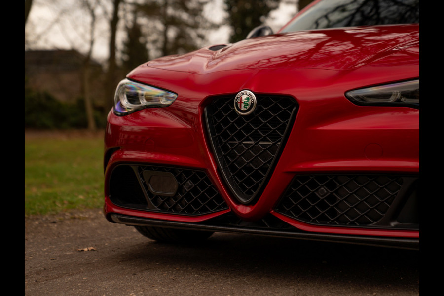 Alfa Romeo Giulia 2.9 V6 Quadrifoglio MY26 | Facelift | Carbon stoelen | Akrapovic | Harman/Kardon