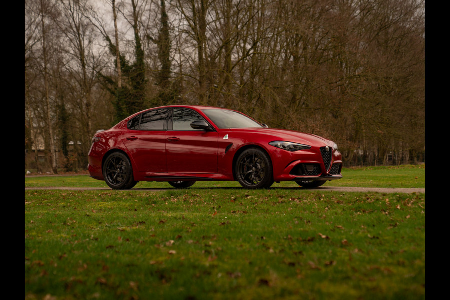 Alfa Romeo Giulia 2.9 V6 Quadrifoglio MY26 | Facelift | Carbon stoelen | Akrapovic | Harman/Kardon