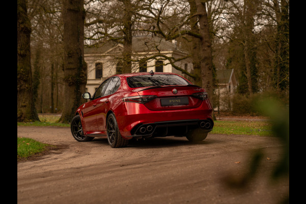 Alfa Romeo Giulia 2.9 V6 Quadrifoglio MY26 | Facelift | Carbon stoelen | Akrapovic | Harman/Kardon